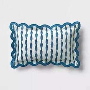 Threshold NWOT Scalloped Outdoor Lumbar Pillow Blue Stripe 20x12